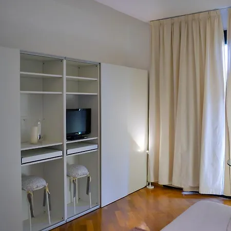 Alla Dimora Dei Cedri Bed & Breakfast